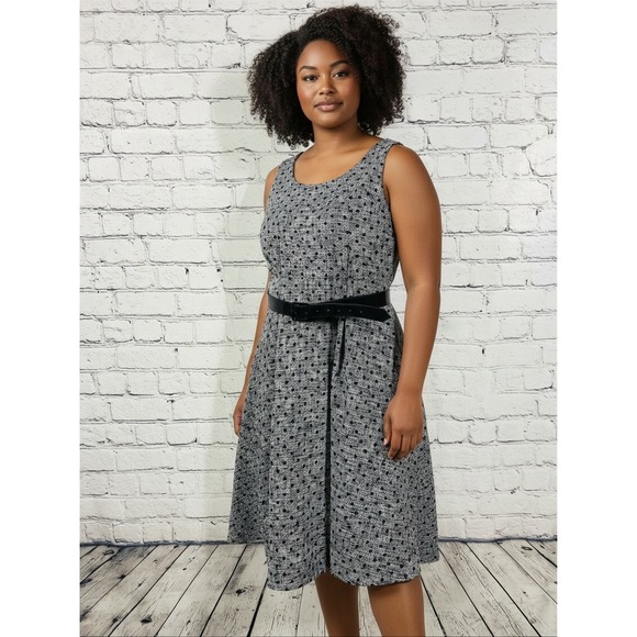 Modcloth Dresses & Skirts - ModCloth Dress Womens 10 Fit and Flare Grey Polka Dot NWT Belted Pockets Tweed